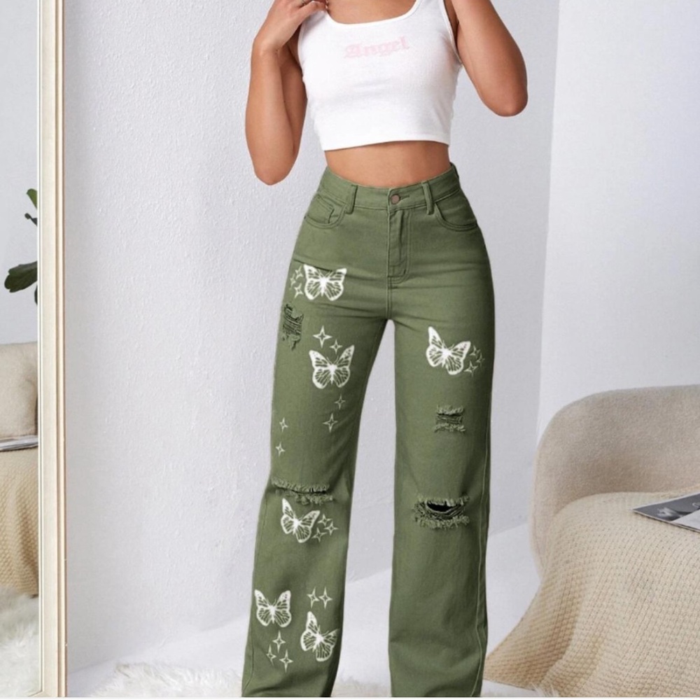 SHEIN EZwear Bleach Wash Ripped Detail butterfly jeans